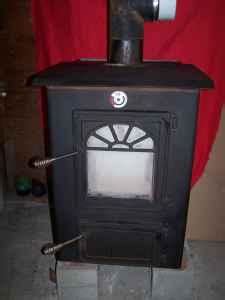 Cord end is the same design as a computer power cord. . Alaska channing 2 coal stove